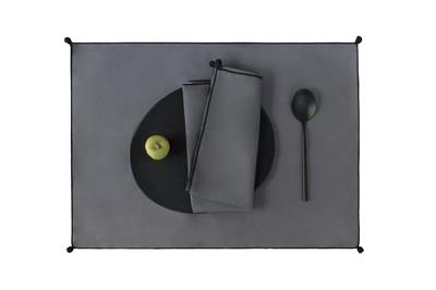 Valerie Barkowski NIL linge table gris finition noir set serviette vbarkowski photo delphine warin